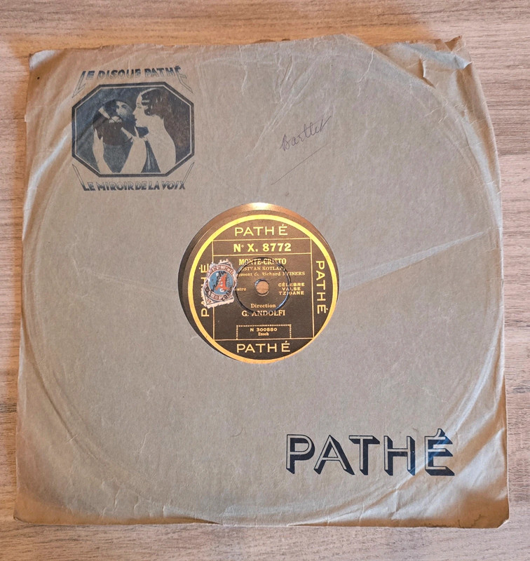 Vinyl Pathé