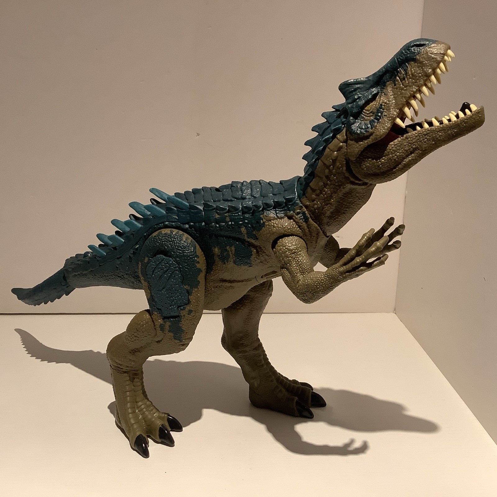 Jurassic World Allosaurus Ruthless Rampage Epic Evolution Dinosaur Figure 17”