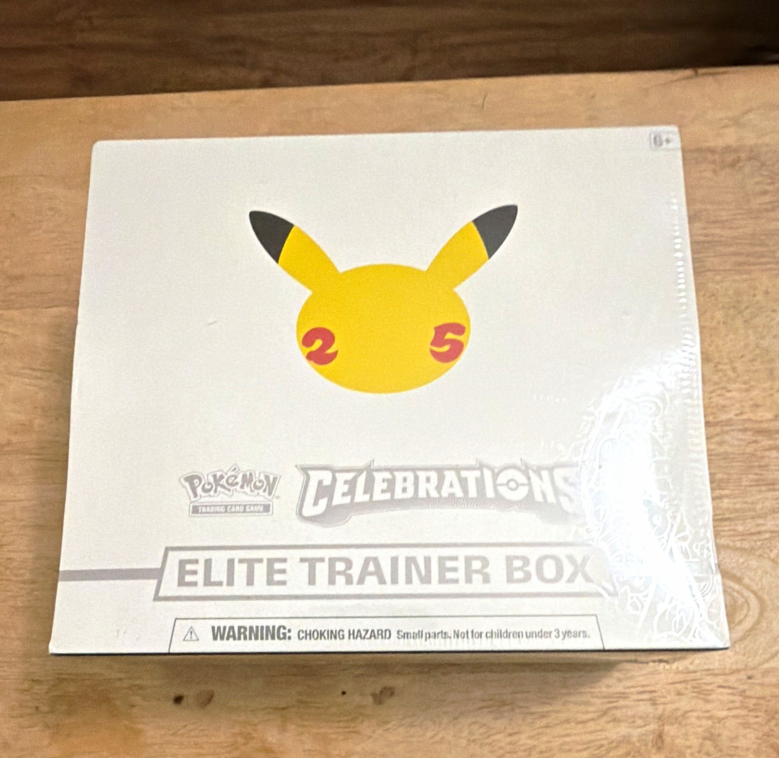Pokémon TCG Celebrations 25th Anniversary Elite Trainer Box English 65 2021