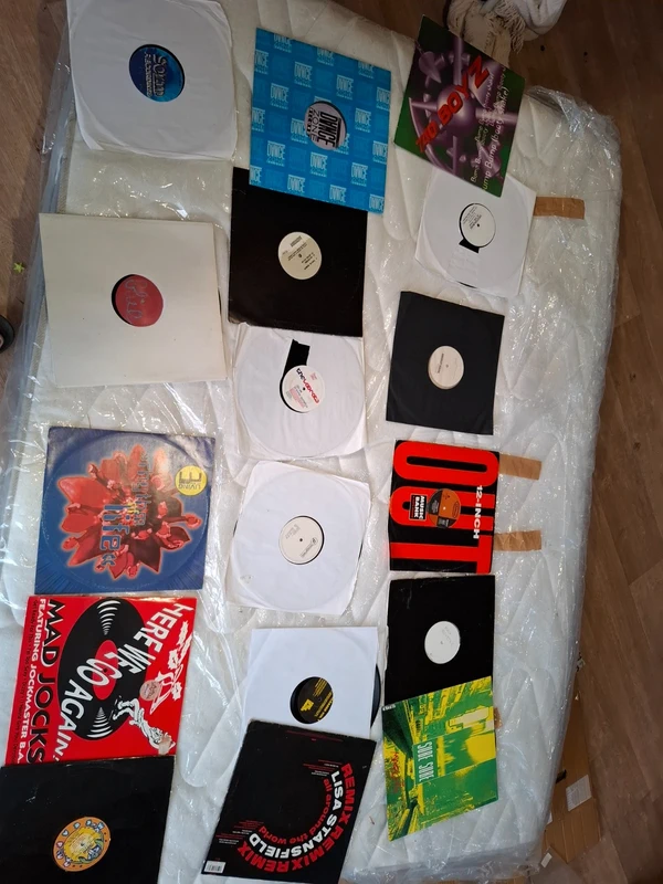 Lot de 18 vinyles maxi 12 pouces – DJ / Dance / Remix / Musique électronique