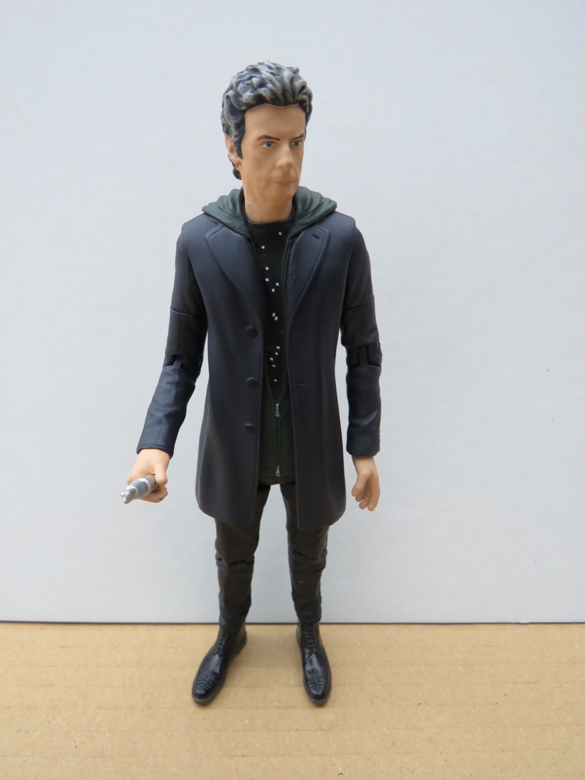 FIGURINA DOCTOR WHO * 12° DOTTORE IN FELPA VERDE CON CAPPUCCIO E SONIC * PETER CAPALDI *