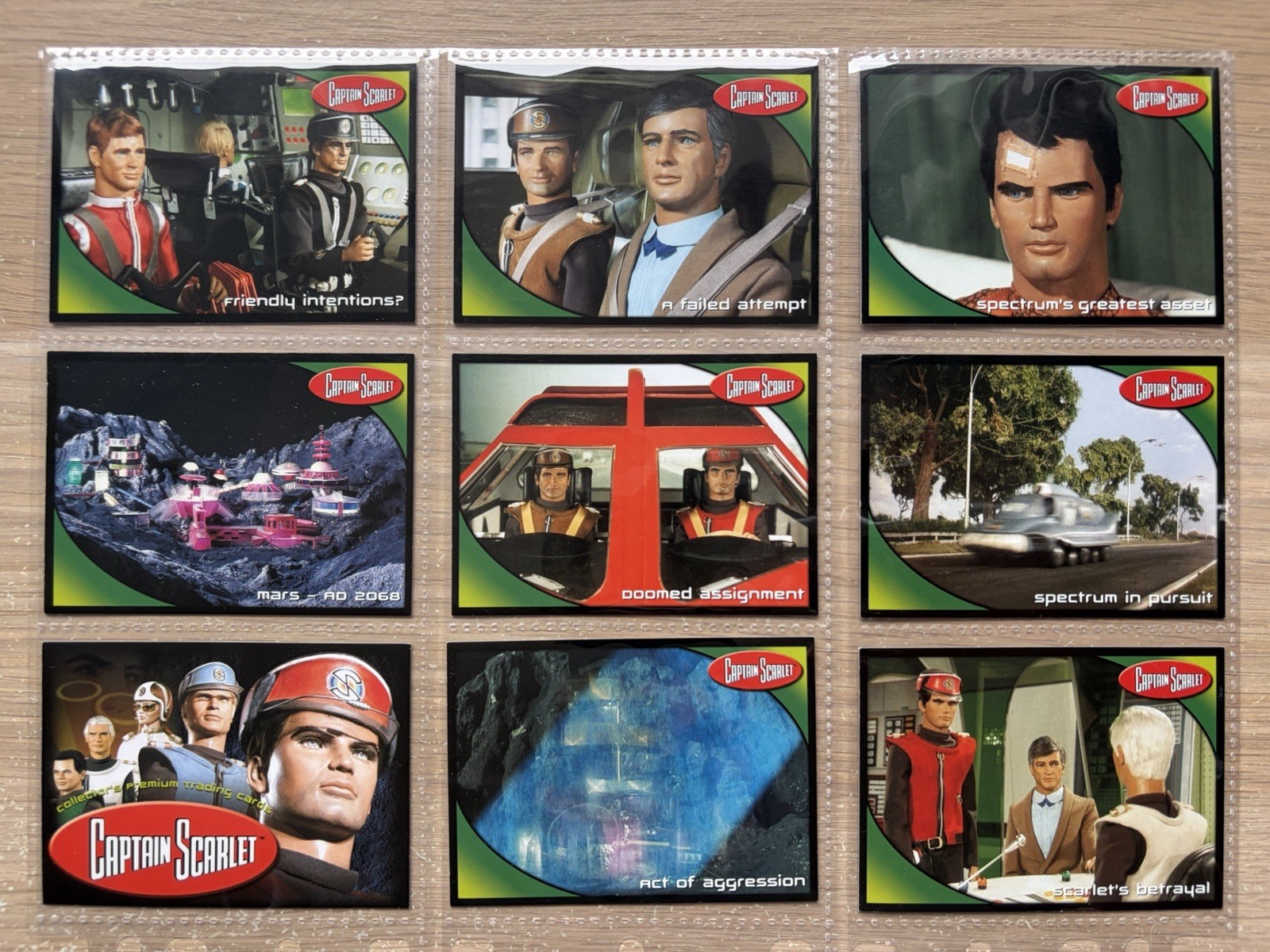 A Complete Set of 72 Cards Inc Trading Cards Captain Scarlet