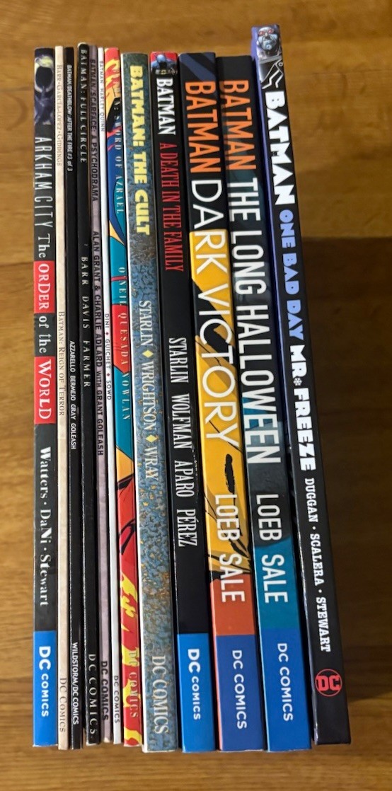 Lotto DC Comics TPB HC Batman Cult Loeb vendita Harley Quinn Mr Freeze Arkham City