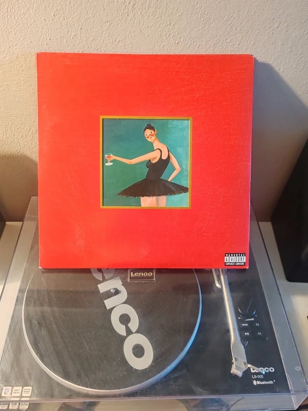 Kanye West - My Beautiful Dark Twisted Fantasy