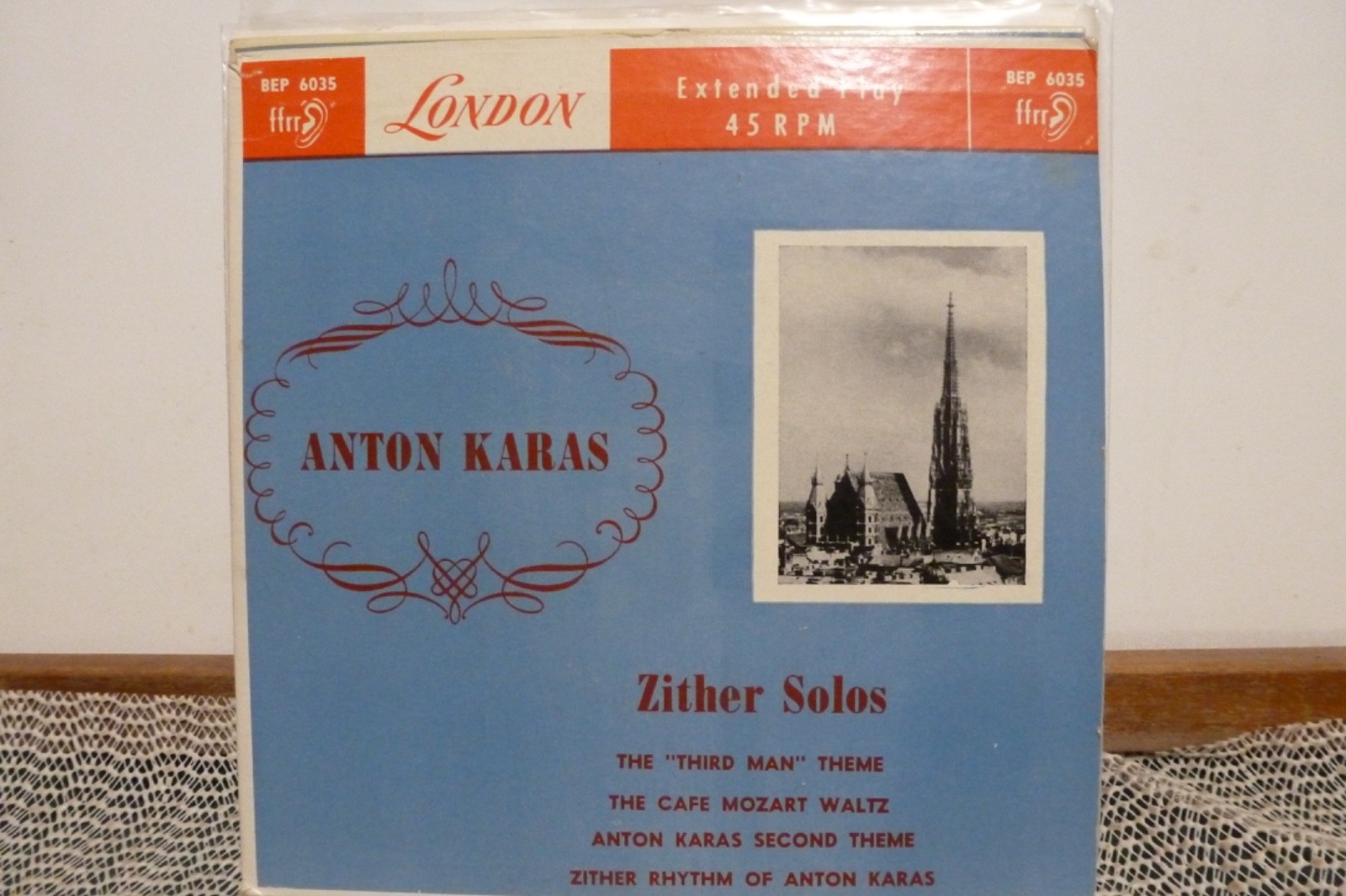 ANTON KARAS ZITHER SOLOS  THIRD MAN THEME. NEAR MINT      EP        45