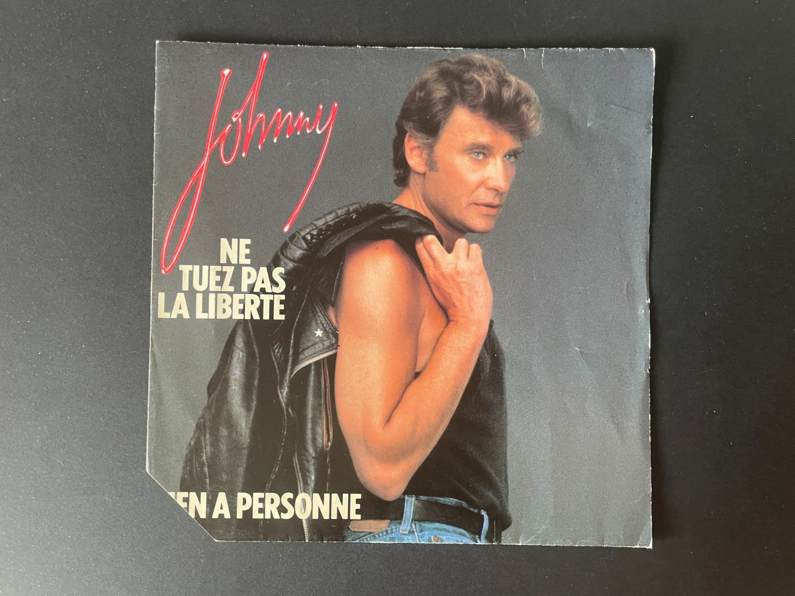 Pochette Seule - 45 Tours Johnny HALLYDAY - NE TUEZ PAS LA LIBERTE - 880 281 7