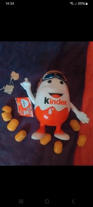 Grand Monsieur Kinder Surprise Aviateur 2014/2015 avec 7 figurines surprises