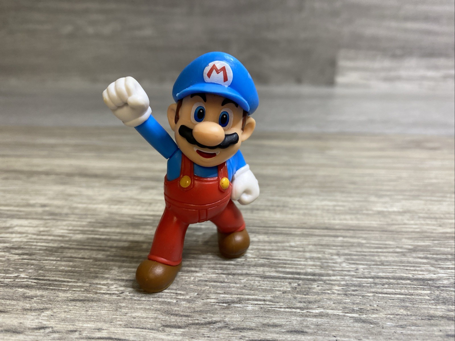 Jakks Pacific Super Mario 2.5” Mario Mini Figure