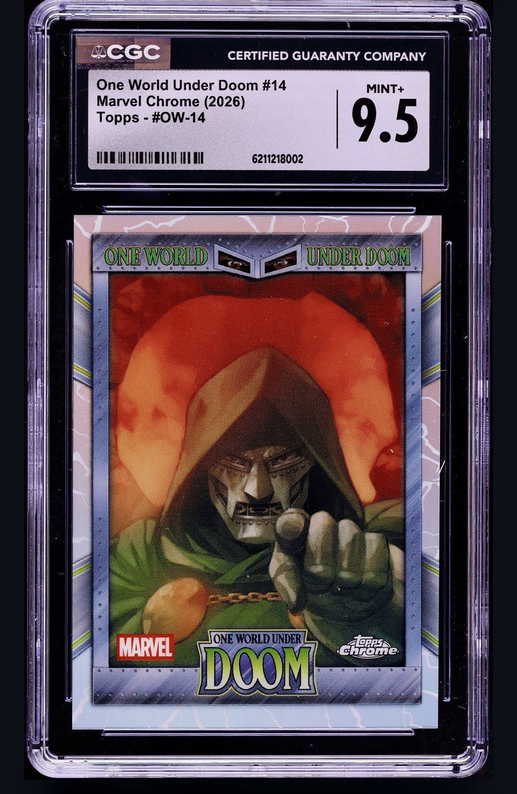 2026 Topps Chrome Marvel One World Under Doom #14 #OW-14 CGC 9,5 COME NUOVO + GIORNO DEL GIUDIZIO