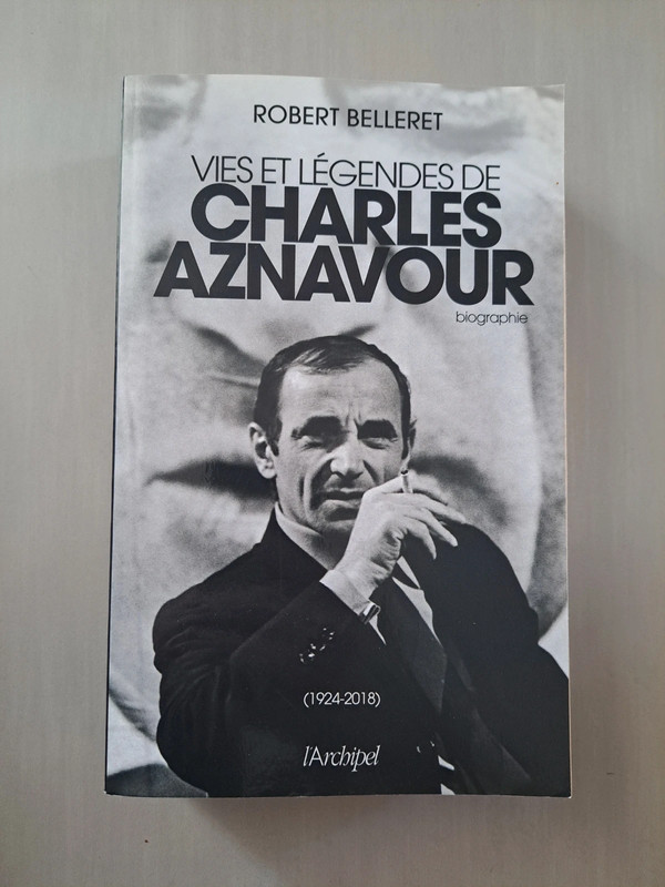 Livre Vies et légendes de Charles Aznavour