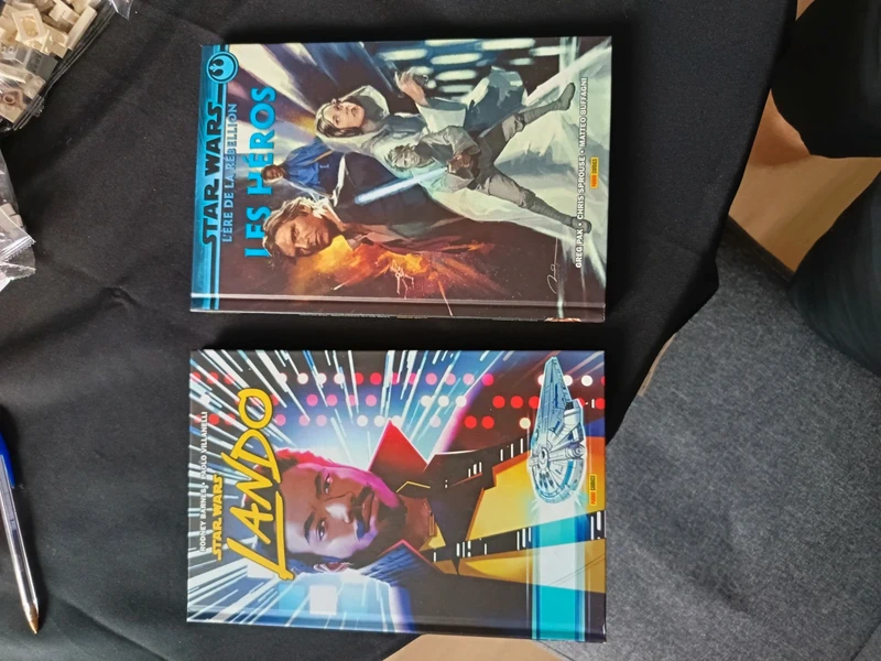 Lot 4 BD Comics Star Wars + 1 offert - Héros & Rebelles (Panini)