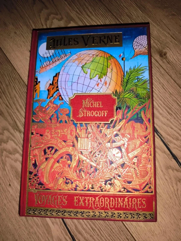 Livre Jules Verne – Vingt mille lieues sous les mers – Édition illustrée 1976 – Style Hetzel