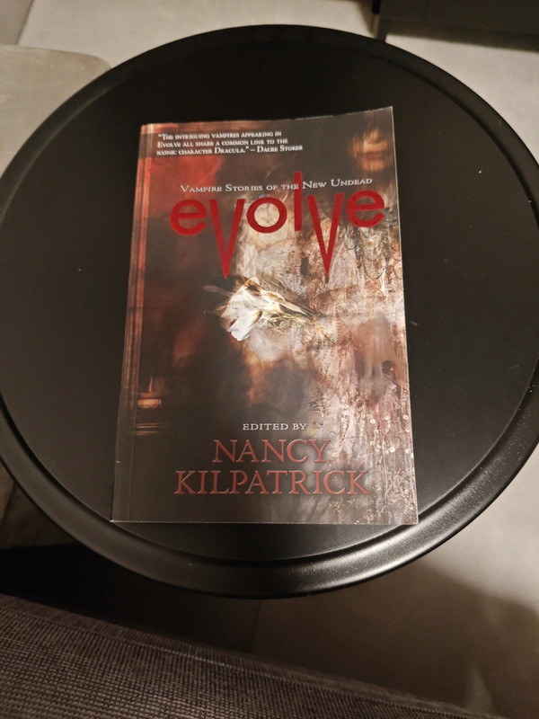 Evolve - Vampire stories of the new undead