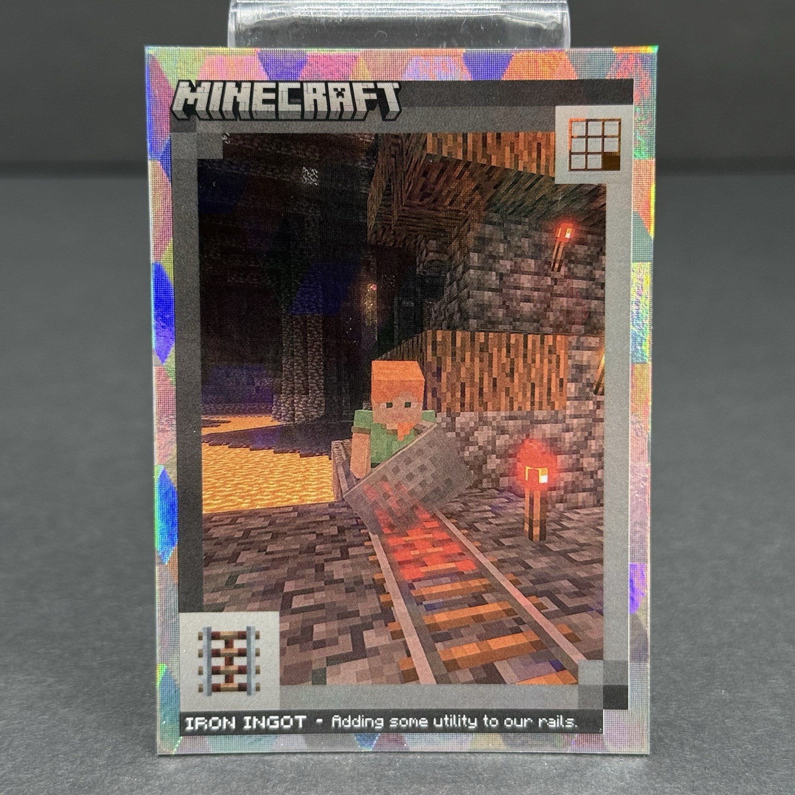 2024 Panini Minecraft Cubic Foil Card #126 Cronache Artigianali Lingotto di Ferro