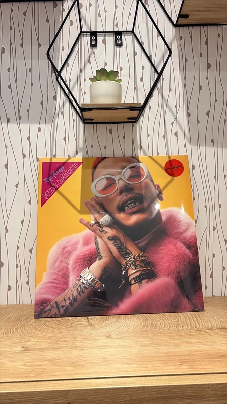 vinile sfera ebbasta