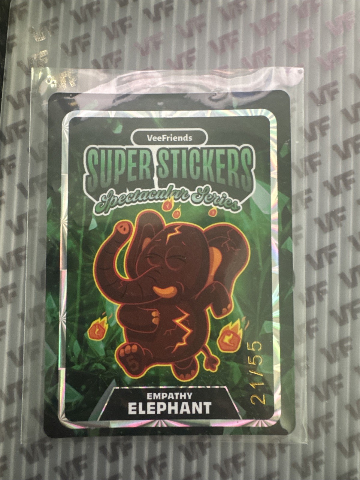VeeFriends Super Stickers Spectacular Series Empathy Elephant 21/55 Lava Emerald