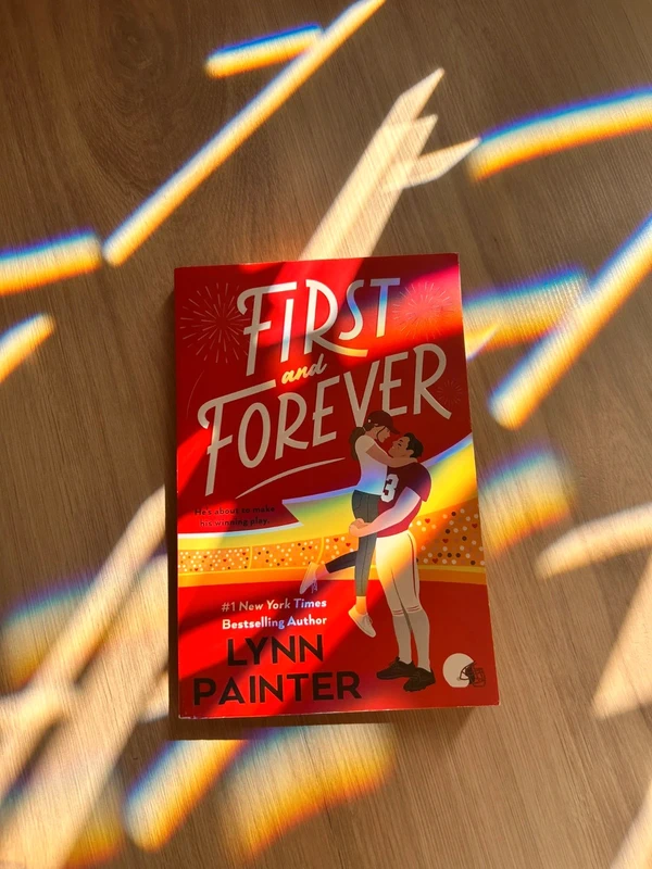 Livro "First and forever" de Lynn Painter