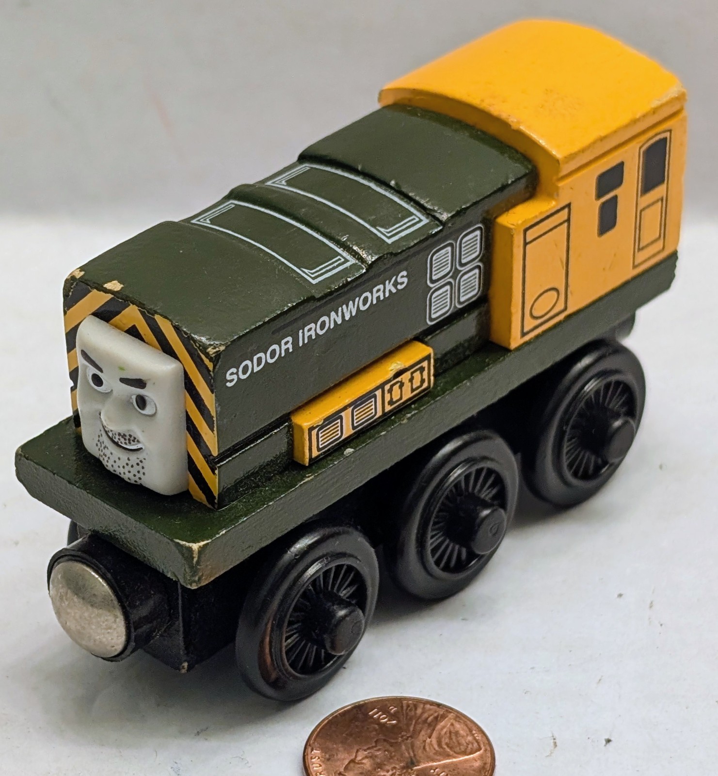 Thomas & Friends.IRON BERT.Tank Engine.Wooden Railway Trains.twin diesel.no arry