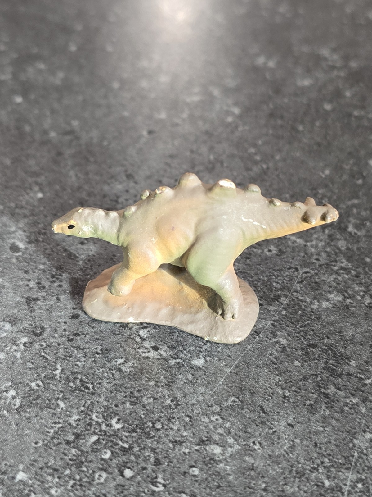 Diecast Jurassic Park Mini 1¼" Tall Dinosaur 1997 U.S.C Amslin Stegosaurus