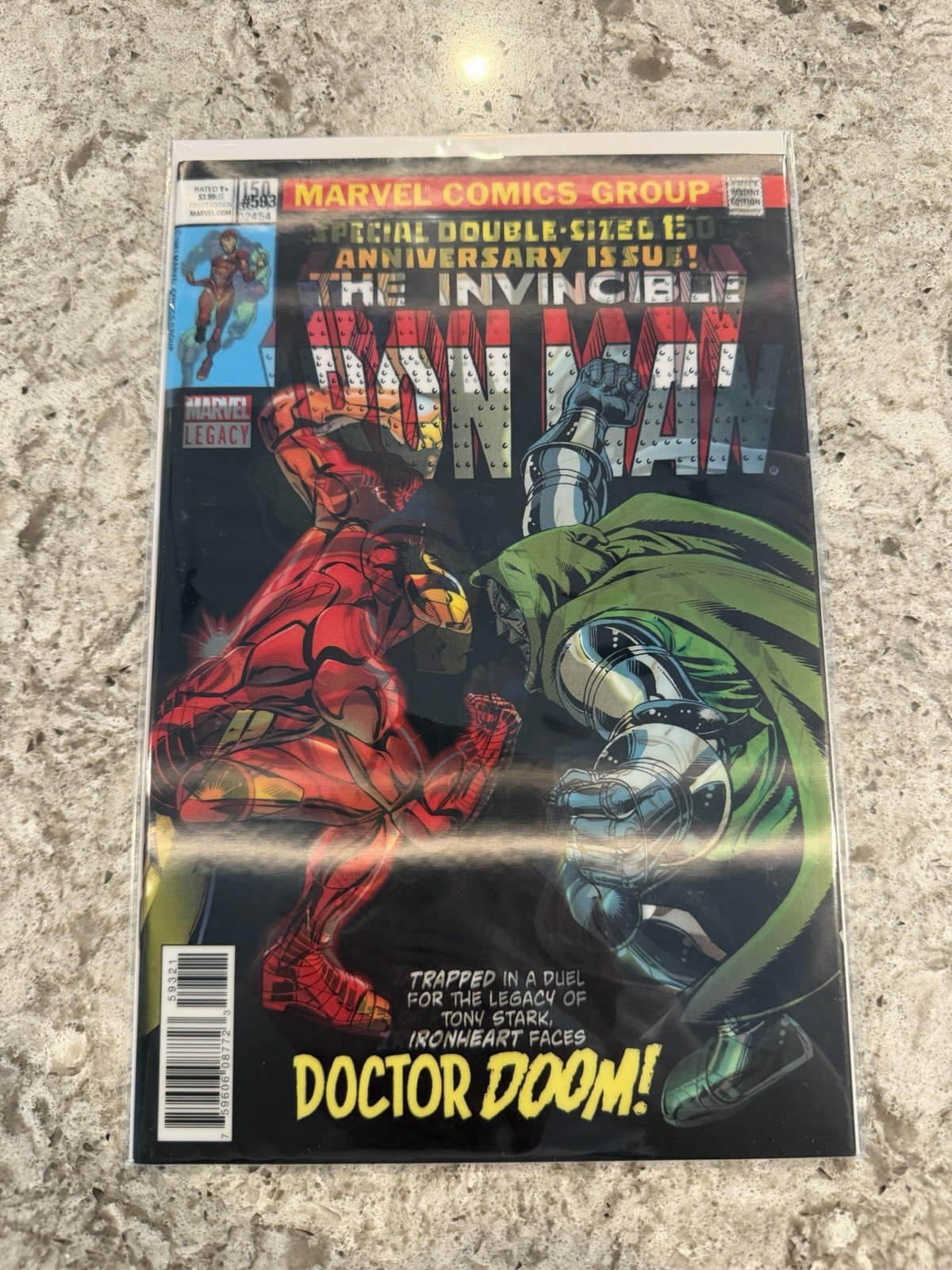 Invincible Iron Man #593 (Marvel Comics dicembre 2017) copertina lenticolare