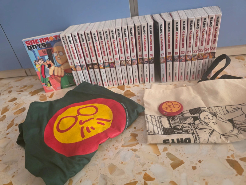 Sakamoto Days 1-25 con variant e gadget