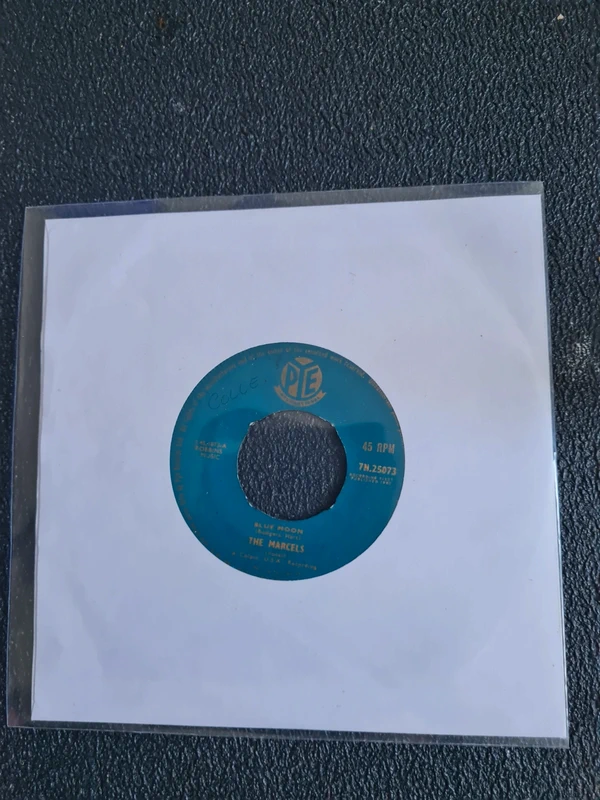 The Marcels " Blue Moon " Pye records 7N25073 Original tbe 1961