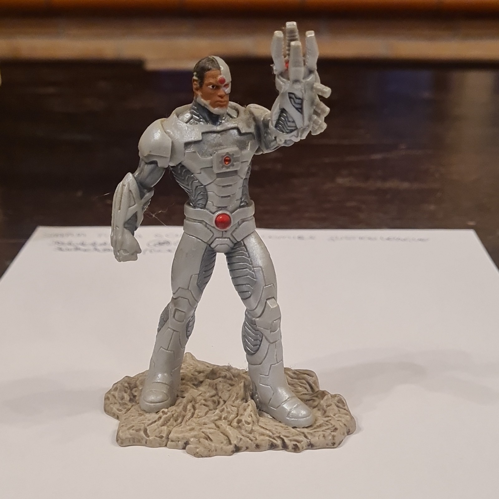 Schleich Cyborg DC Comics Action Figure Supereroi armatura grigia con base