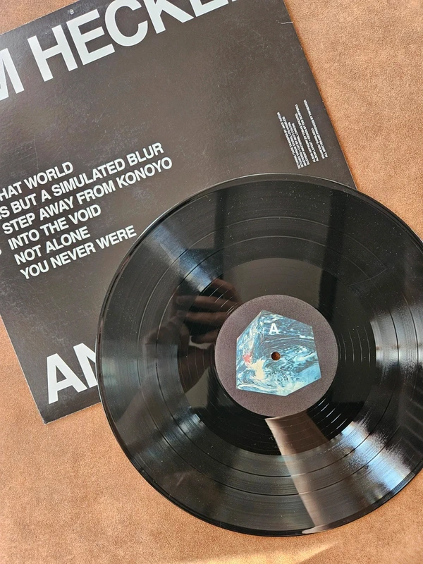 Tim Hecker – Anoyo (Kranky rec Ambient Drone)