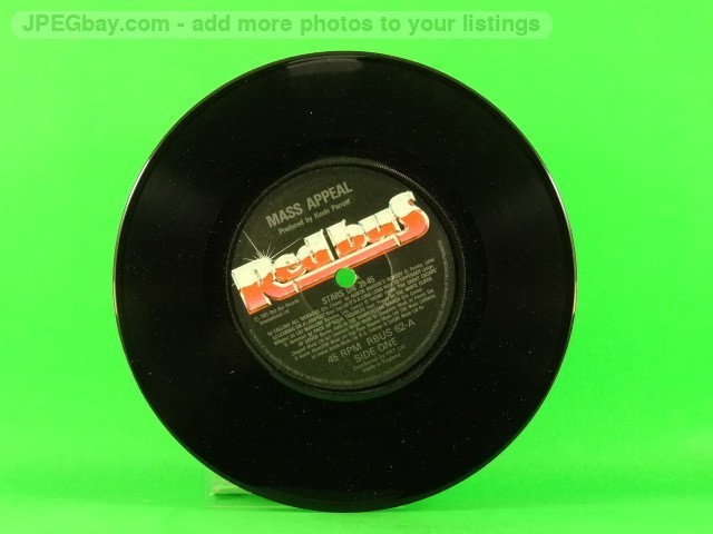 MASS APPEAL STARS ON 3945 (137) 7" RED BUS