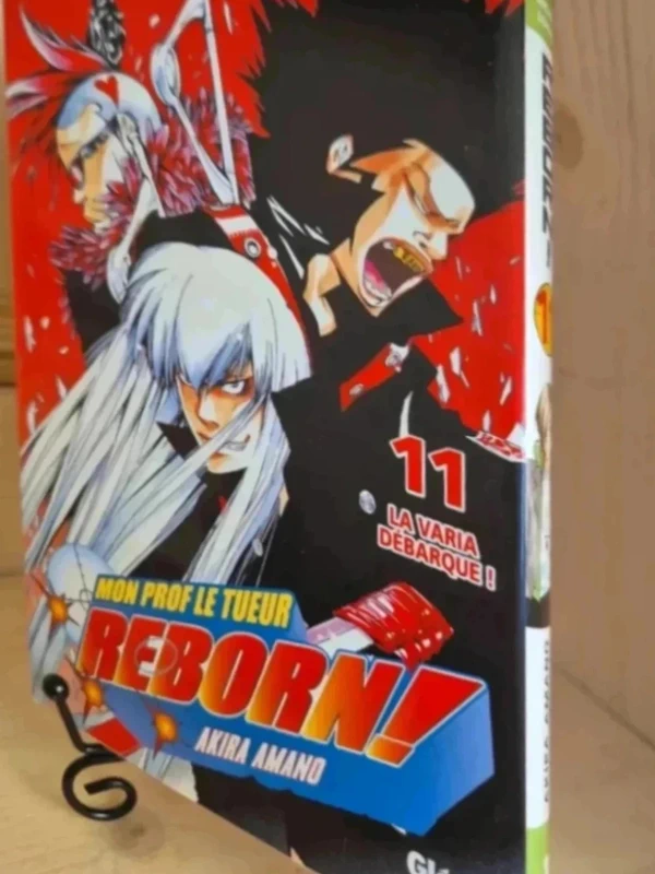 Reborn ! : mon prof Le tueur. Vol. 11. La Varia débarque ! de Akira Amano