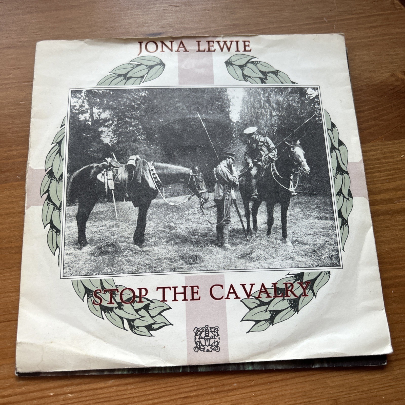 Jona Lewie-  Stop the Cavalry 7" Single Record (1980)