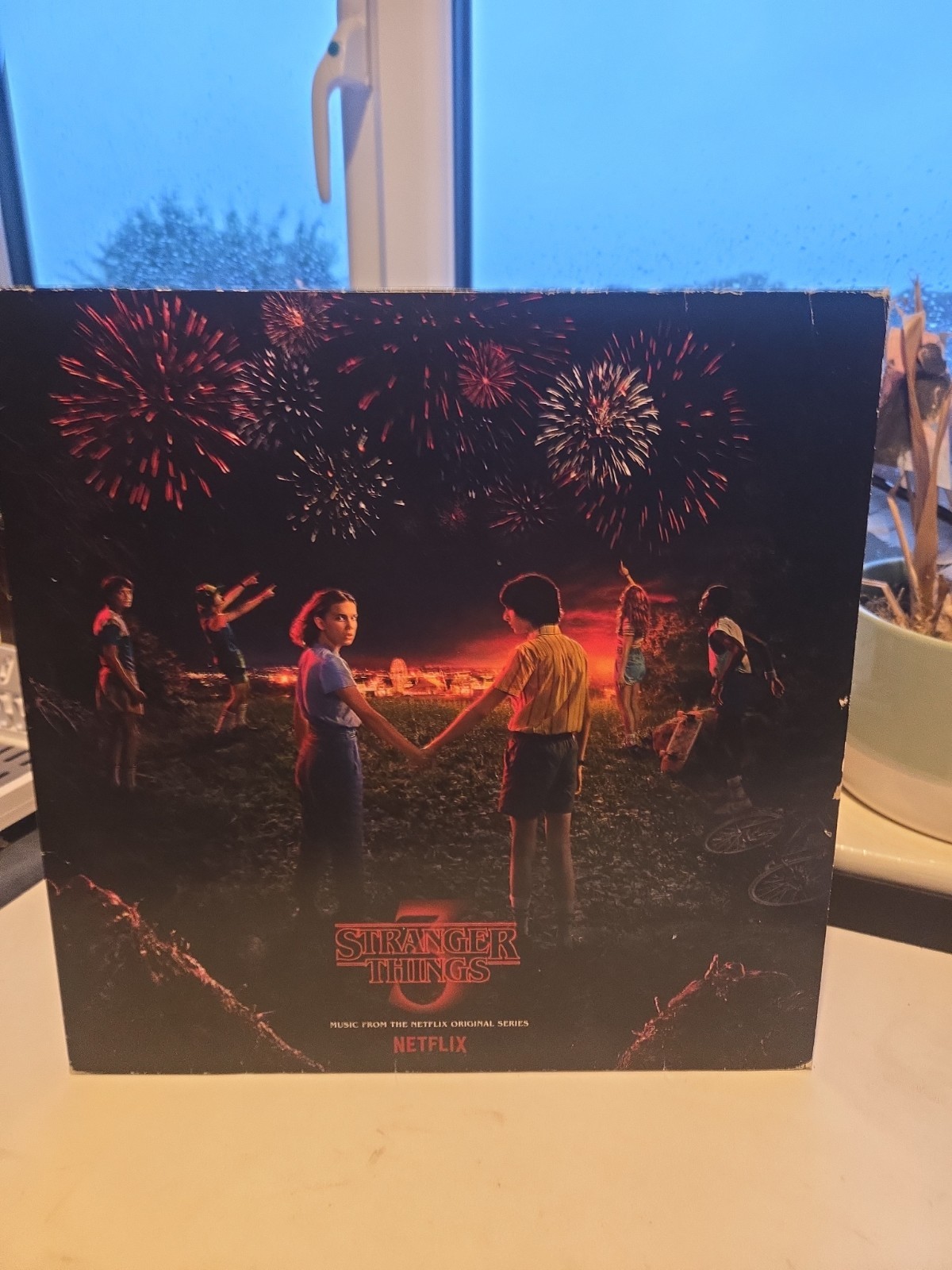 Stranger Things: Season 3 Soundtrack music green vinyl with 7 in single