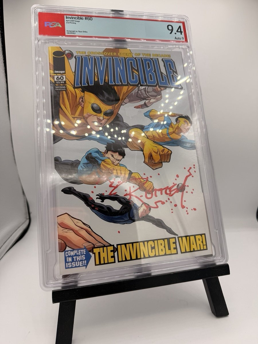 Invincible 60 PSA 9.4 firmato da Ryan Ottley seconda stampa variante HTF