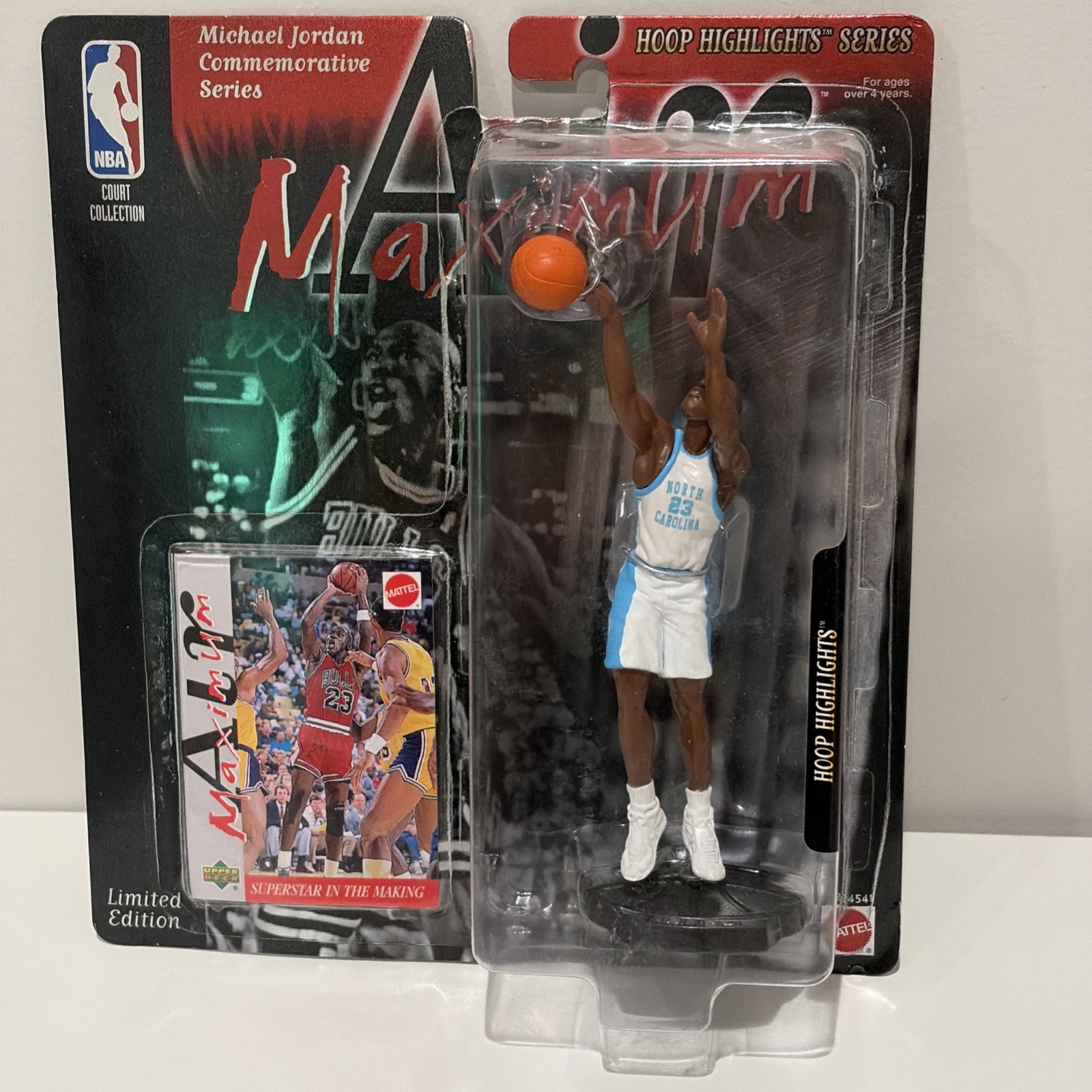Martel 1999 Michael Jordan Commemorative Series Maximum Air Hoop Highlights