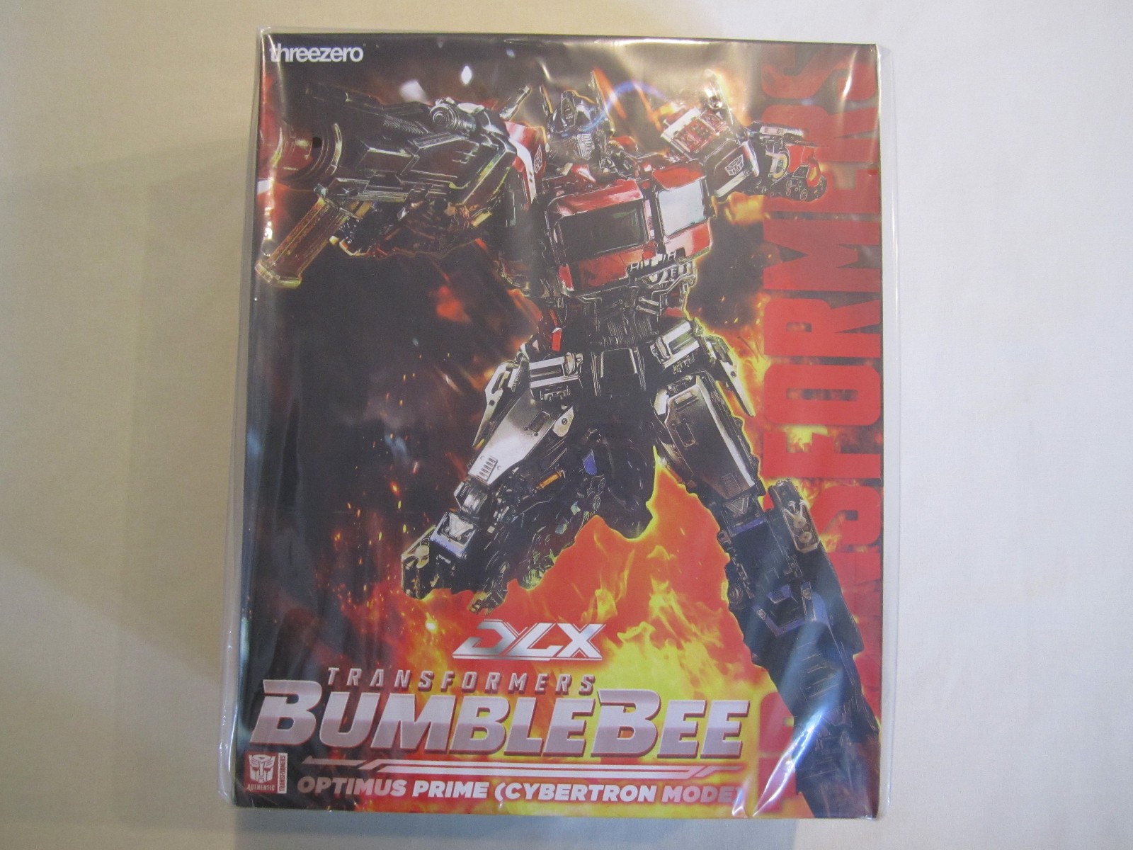 ThreeZero DLX Transformers Bumblebee Optimus Prime (Cybertron Mode)