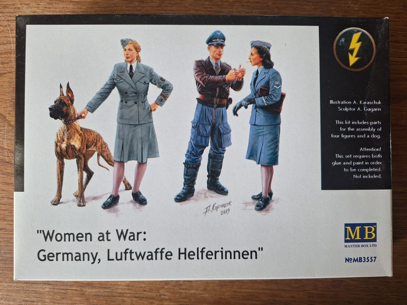 Woman at war - Germany, Luftwaffe helferinnen - Masterbox 1/35