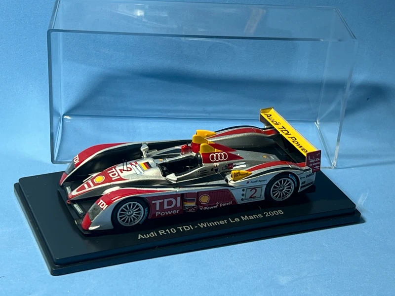 Spark 1:43 - 24H Le Mans 2008 - Audi R10 TDI #2 - Winner Le Mans 2008
