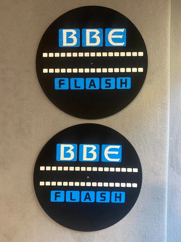 1 Paire de Feutrine "BBE" (Flash) pour platines vinyles (Slipmat)