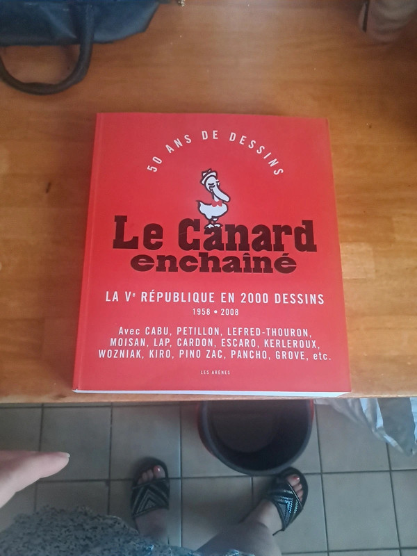 Livre 50 ans de dessins Le canard enchainé
