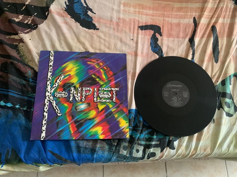 Maxi 45 Tours konplot obsession