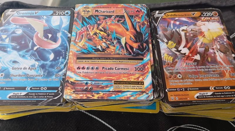 Lote 290 cartas de Pokémon