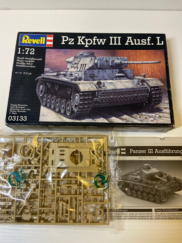 Revell Model Kit Tank Panzer III 1:72