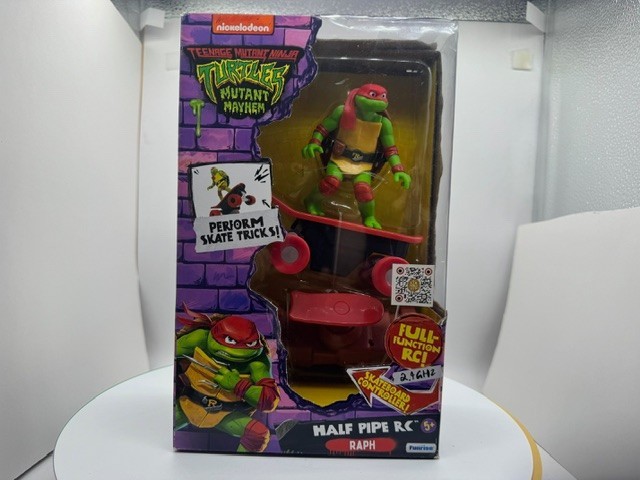Teenage Mutant Ninja Turtles Mayhem RAPH Half Pipe RC Skateboard TMNT 