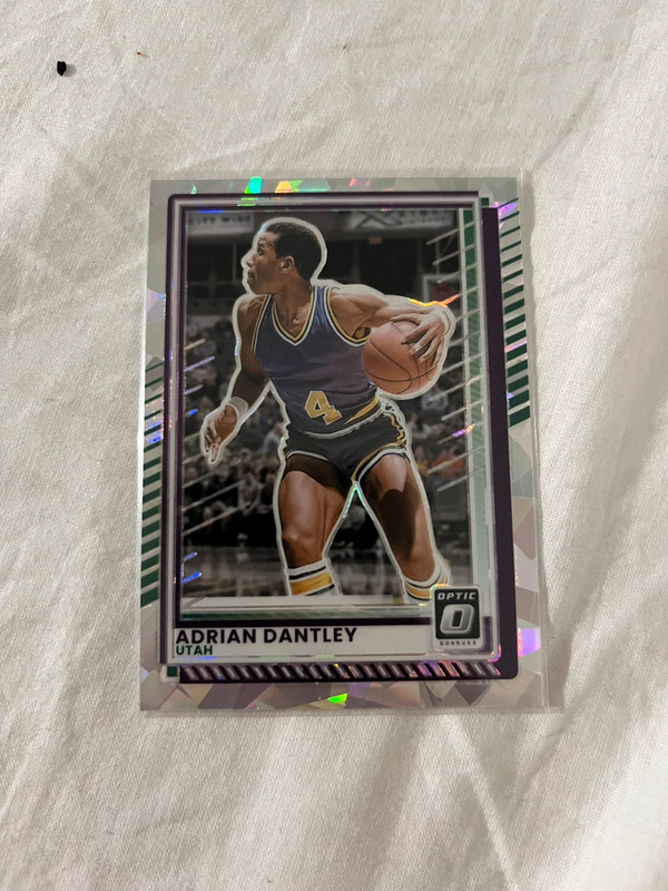 Carte basket nba panini dantley 08/25