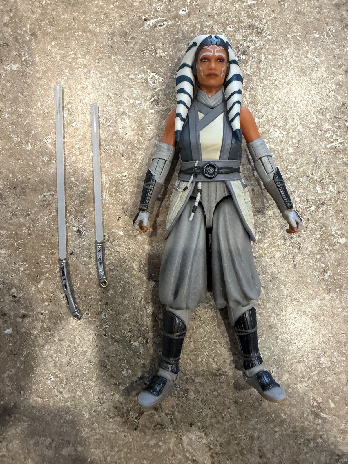 Star Wars The Black Series Ahsoka Tano (Peridea) 6-inch Action Figure