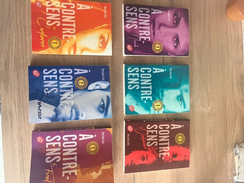 Livre de poche À contre sens