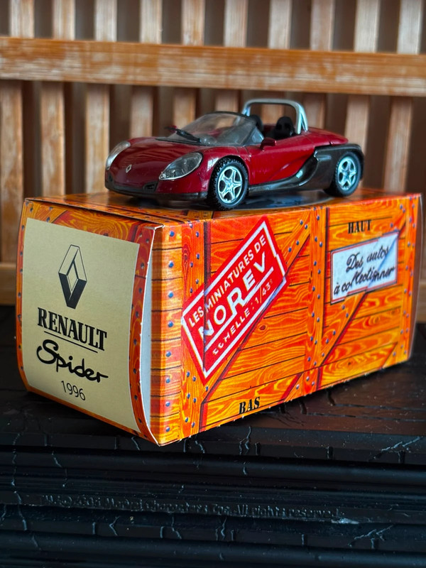 Norev Renault Spider 1996 1/43 avec boîte