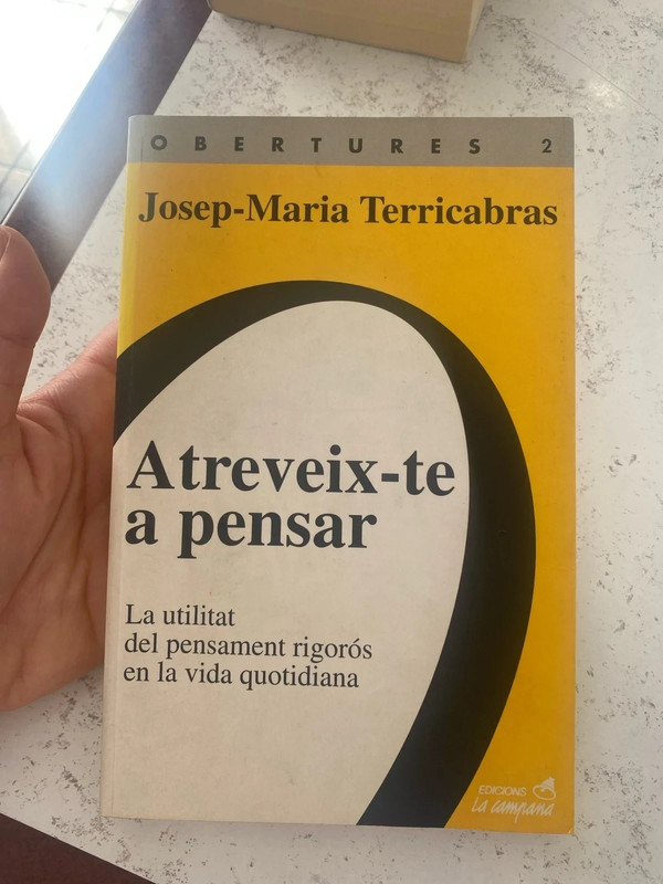 Libro en catalán Atreveix-te a pensar