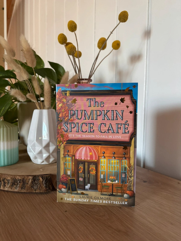 The Pumpkin Spice Café Laurie Gilmore