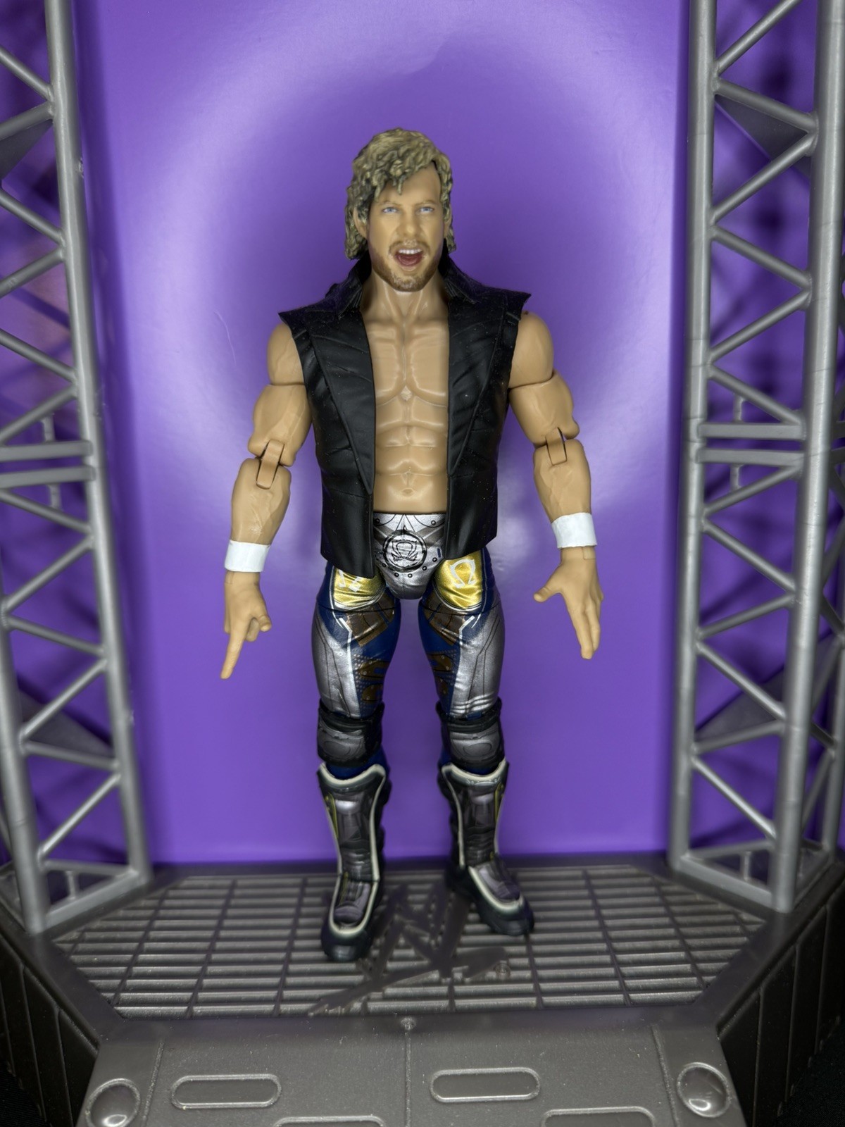 Aew Kenny OMEGA Unrivaled Series 4 Jazwares wrestling figure Mattel scala elite 